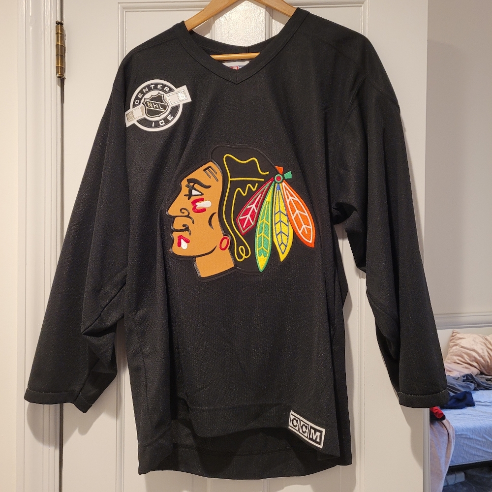 NWOT Chicago Blackhawks Official CCM Jersey